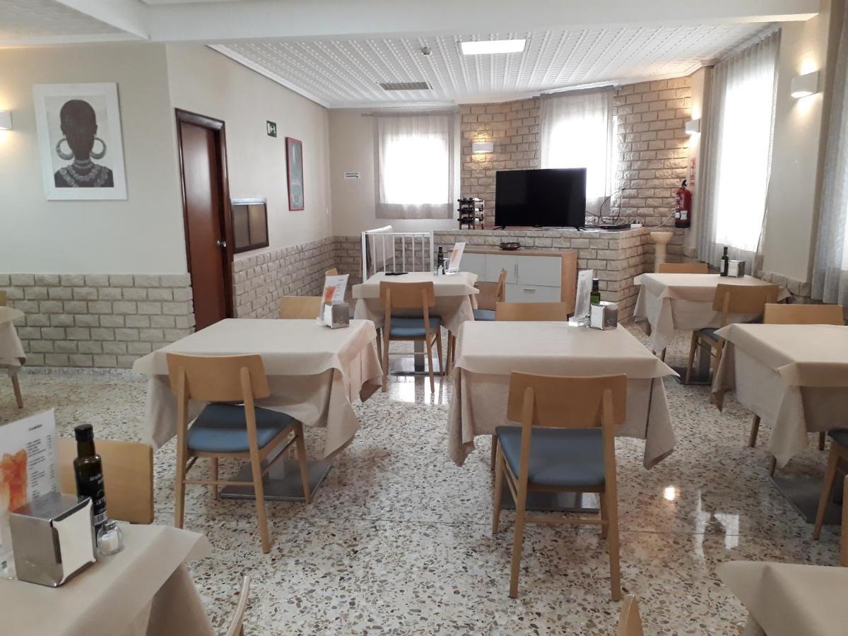 סילה Hostal Moreno מראה חיצוני תמונה