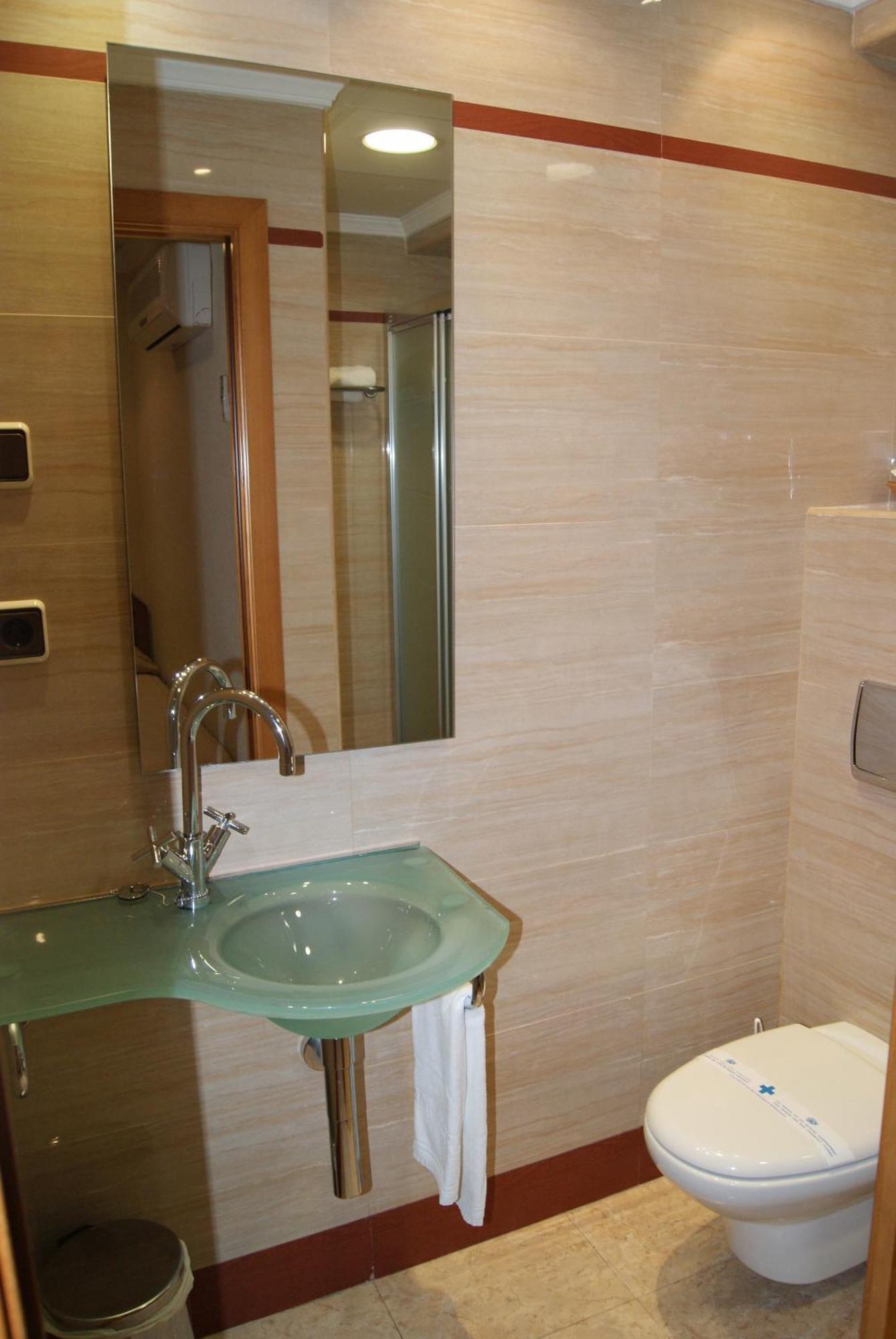 סילה Hostal Moreno מראה חיצוני תמונה
