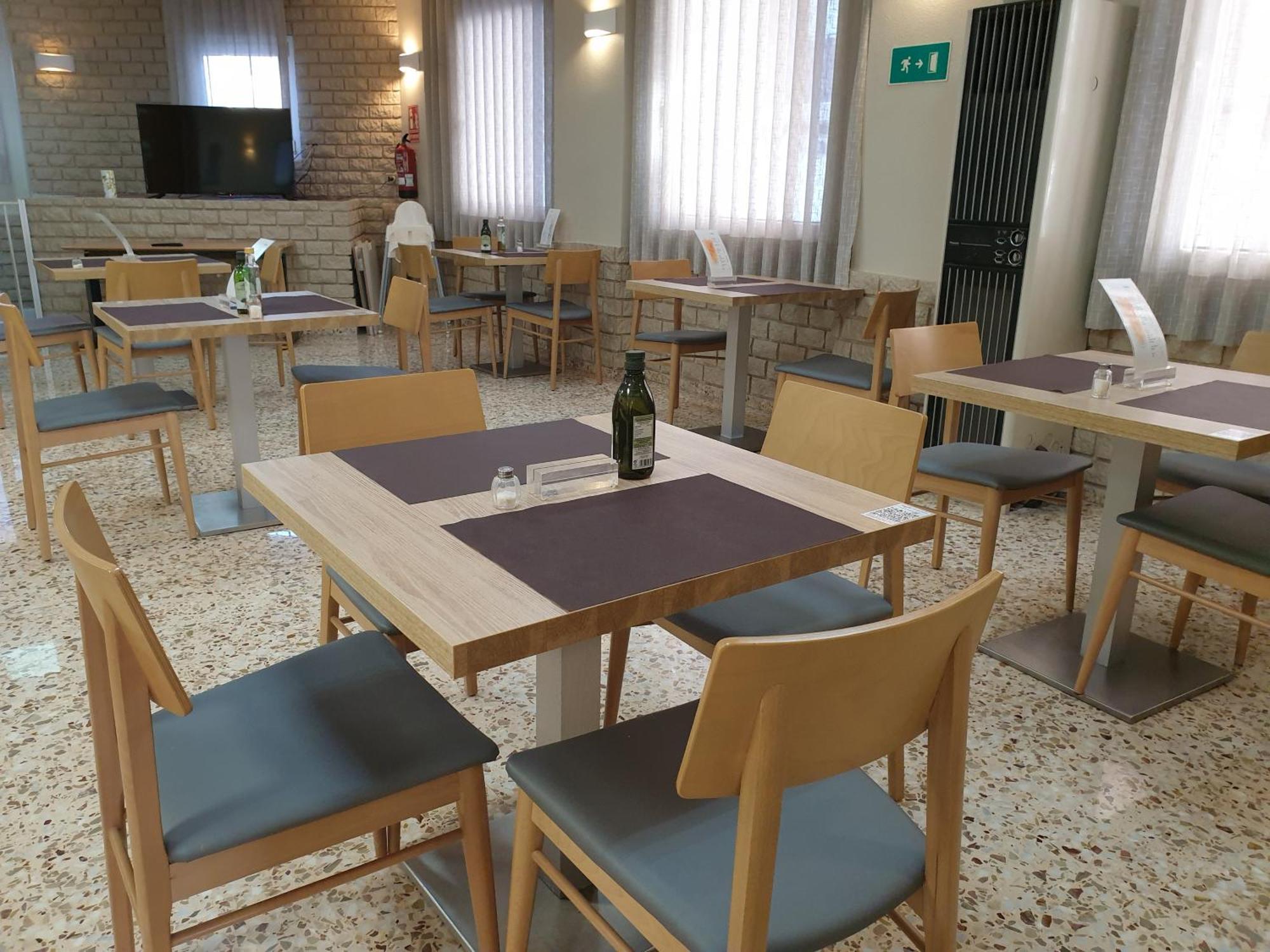 סילה Hostal Moreno מראה חיצוני תמונה