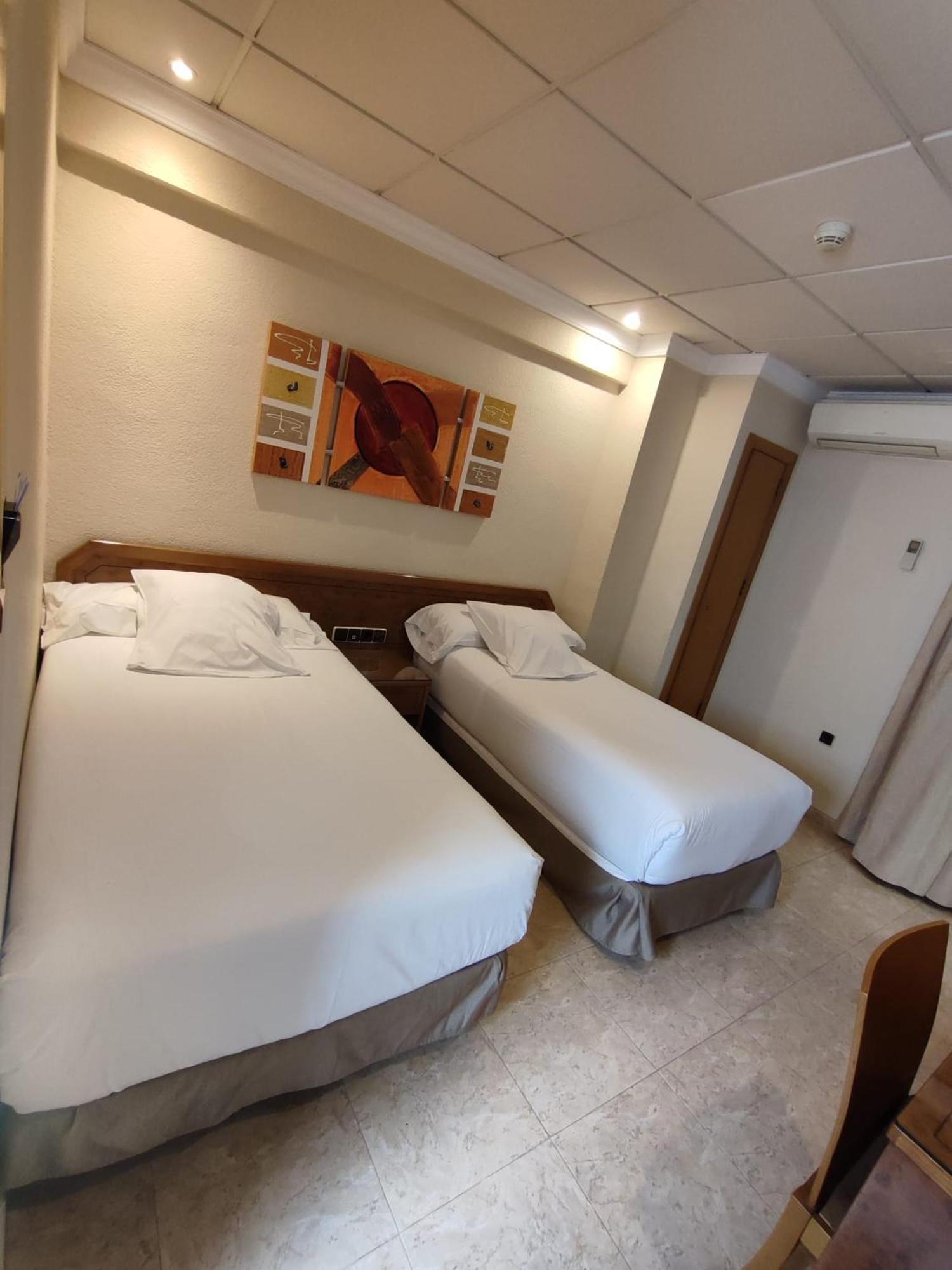 סילה Hostal Moreno מראה חיצוני תמונה